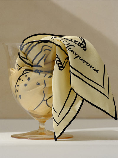 Le Foulard Dalmatien Print Dog (Pale Yellow)