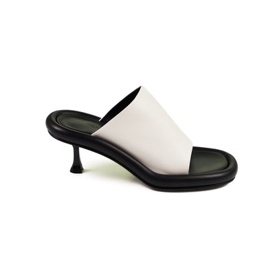 Bumper Mule White/black