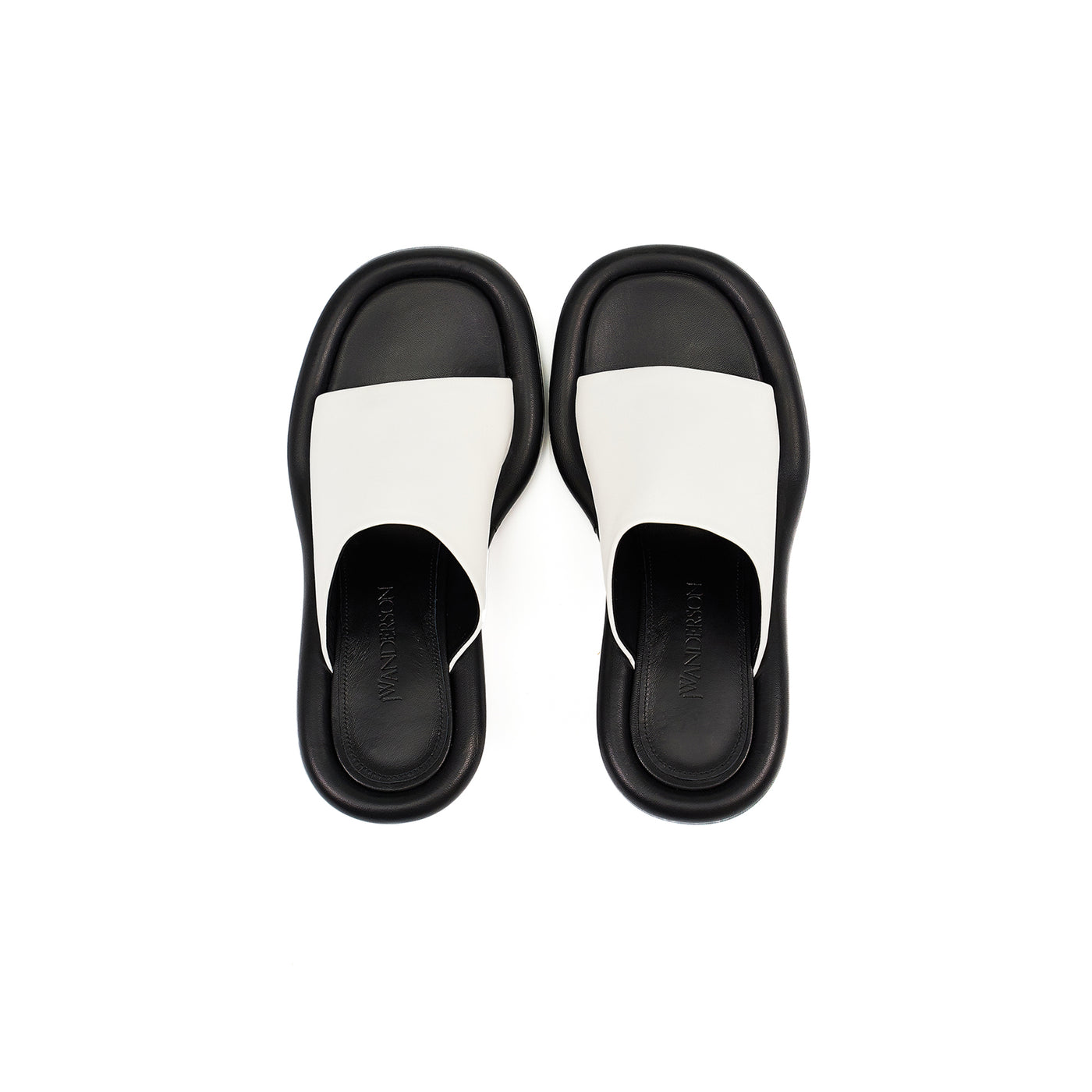 Bumper Mule White/black