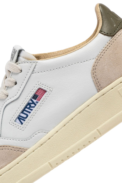Medalist Low Sneakers In Leather Suede (White/Covert Green) (Women)