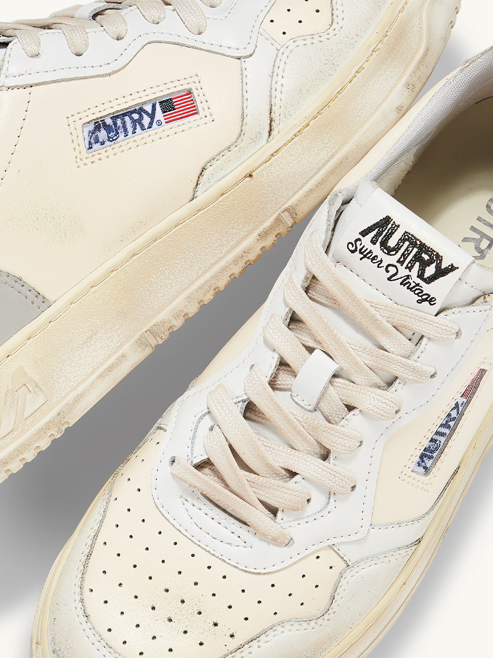 Super Vintage Sneaker (Ivory/White)