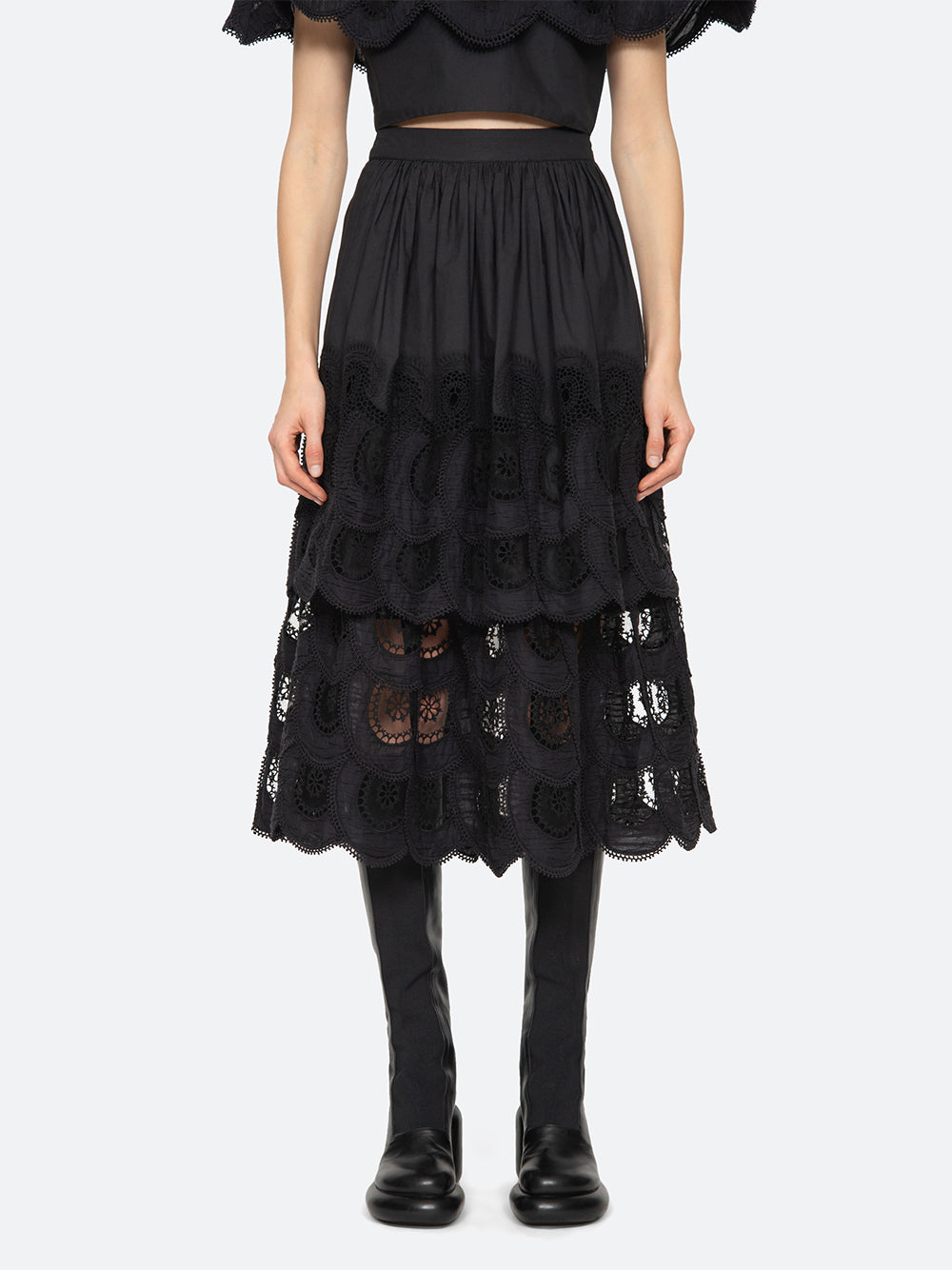 Drea Embroidery Tiered Skirt (D1) Black