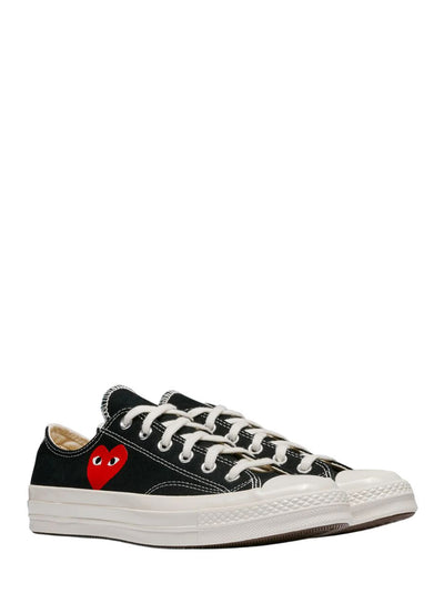 Converse Small Red Heart Low Top (Black)