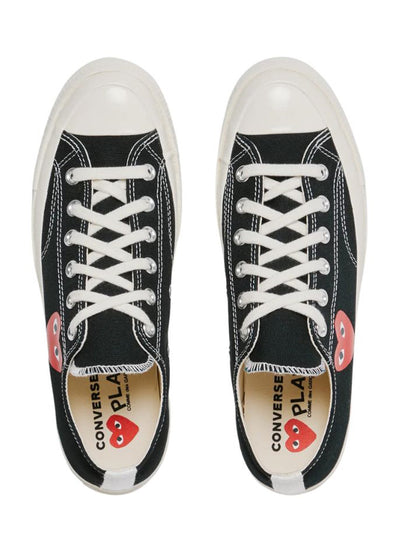 Converse Small Red Heart Low Top (Black)