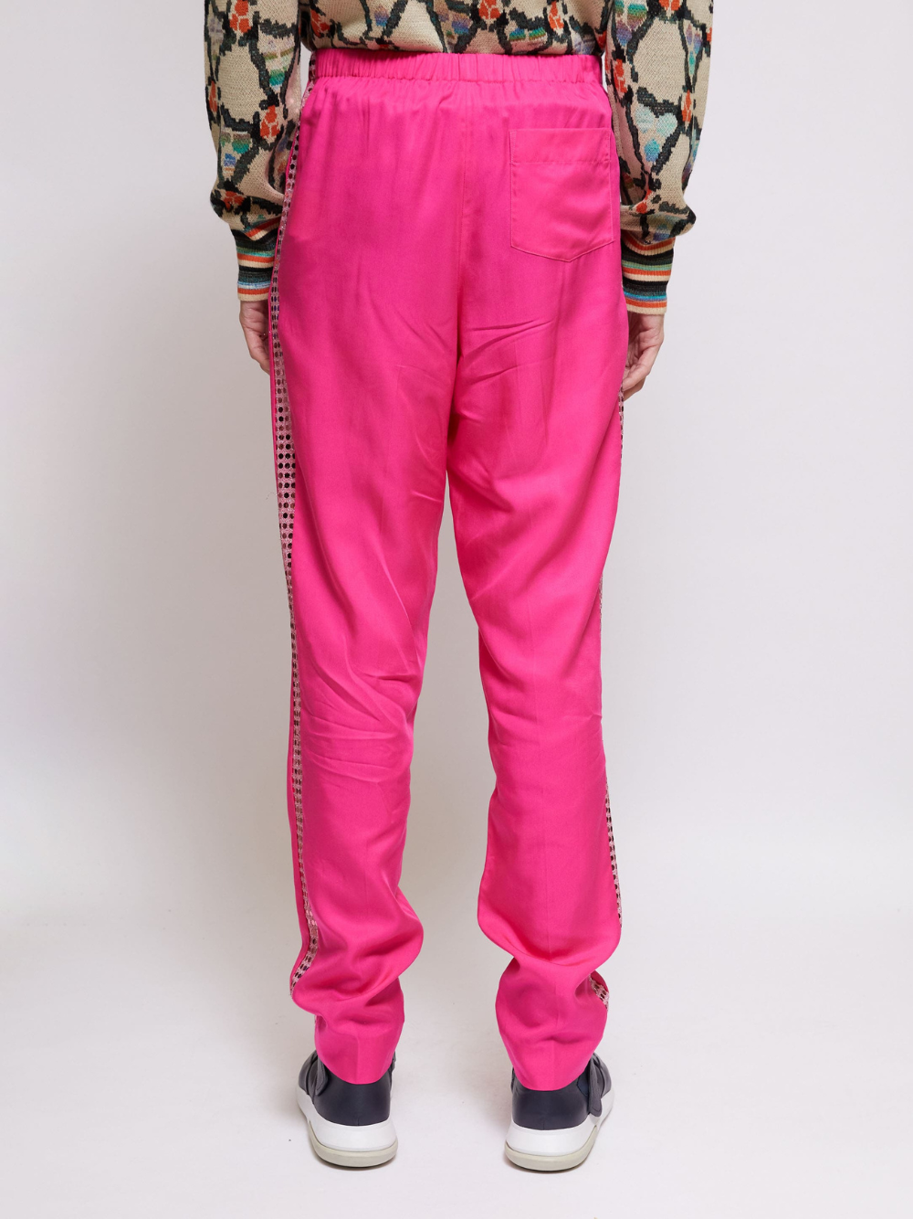 Acne-Studios-Pavelia-Fluid-Pink-3