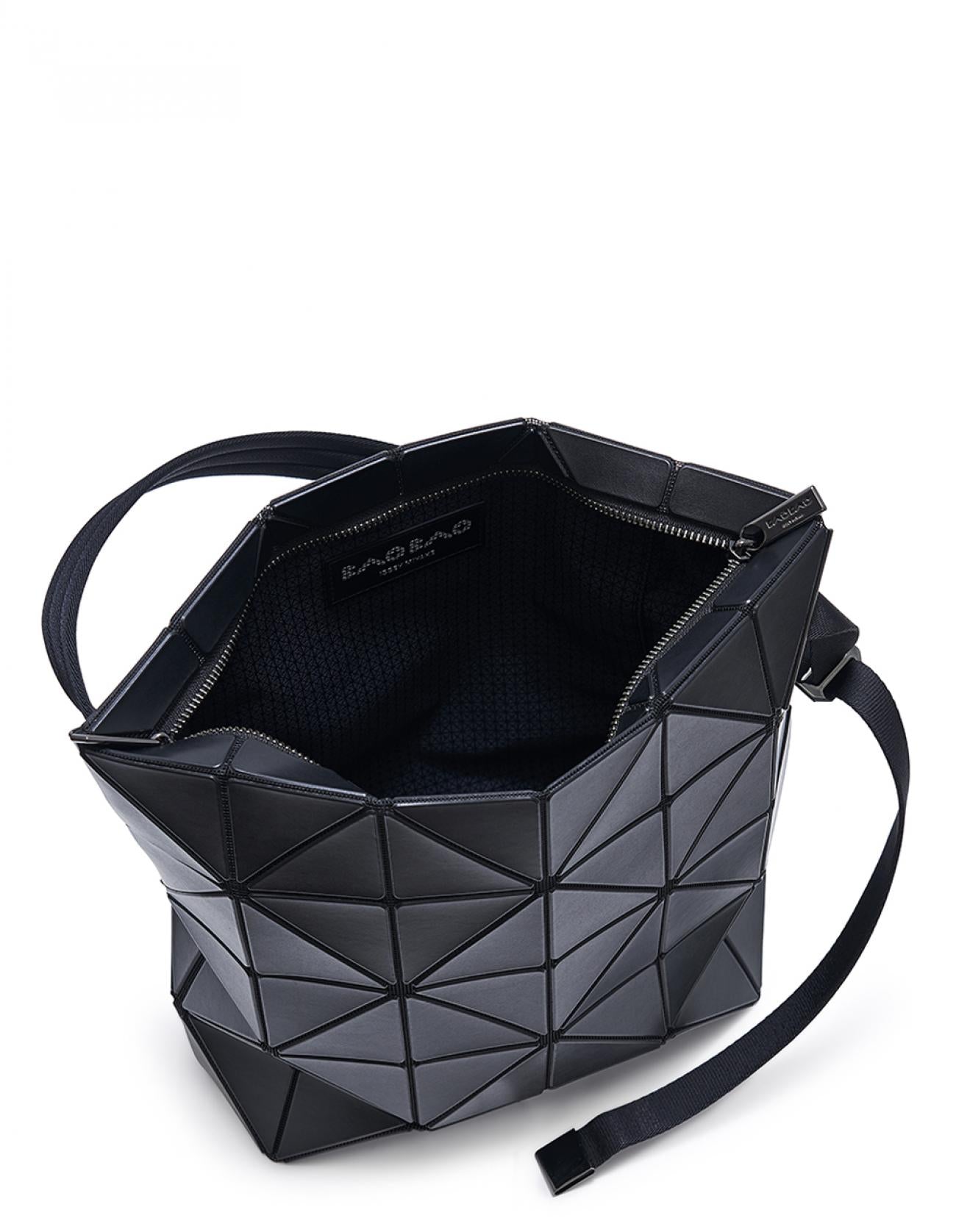       BAO-BAO-ISSEY-MIYAKE-BLOCKY-SHOULDER-BAG-SMALL-BLACK-3