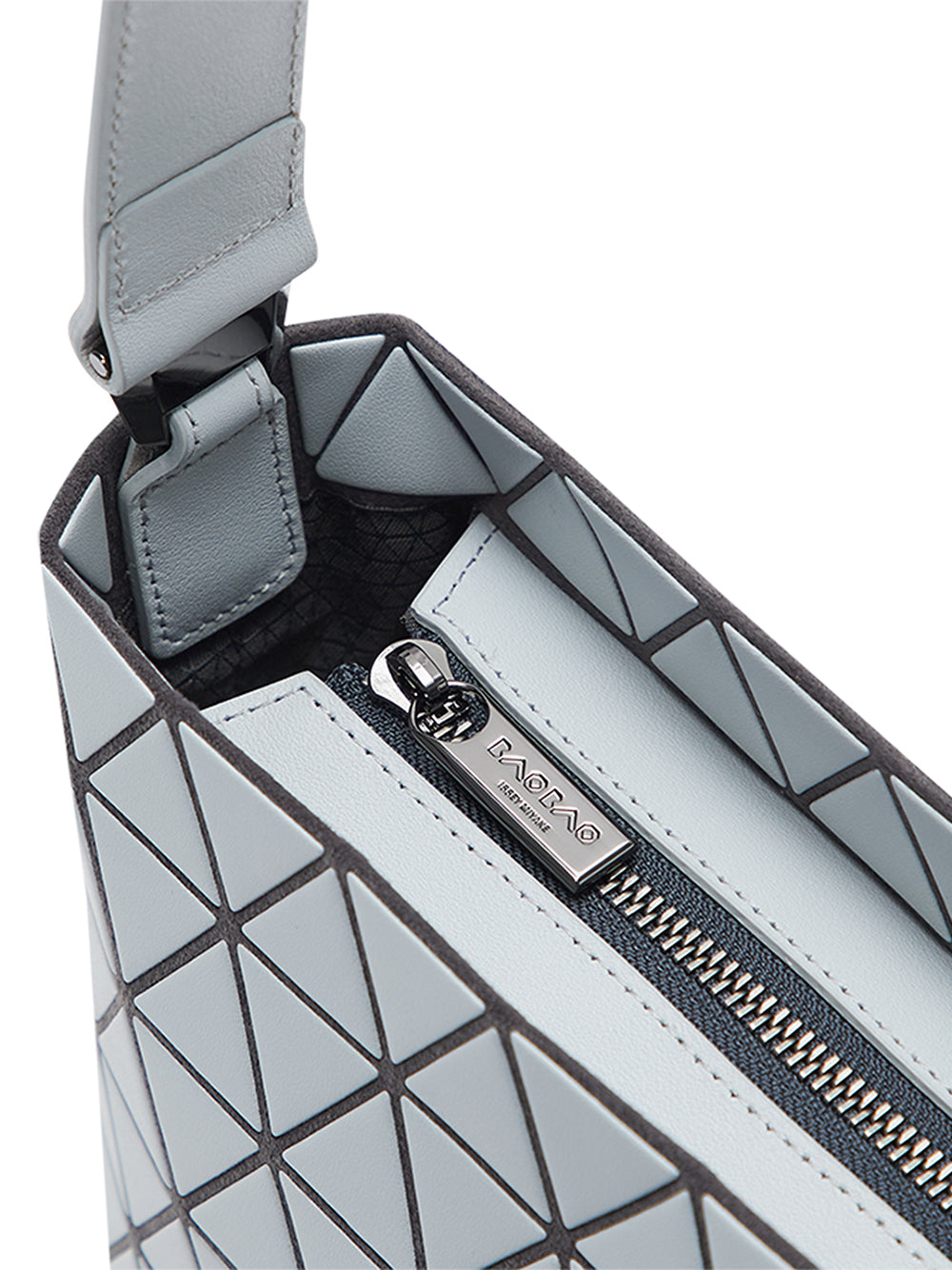 CRYSTAL MATTE Shoulder Bag (Gray)