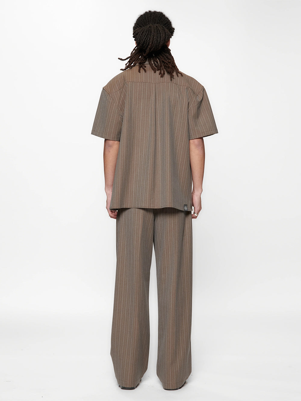Hold Ss Shirt Brown Pinstripe