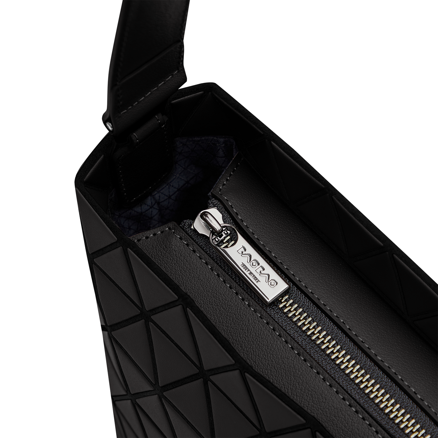 CRYSTAL MATTE Shoulder Bag (Matte Black)