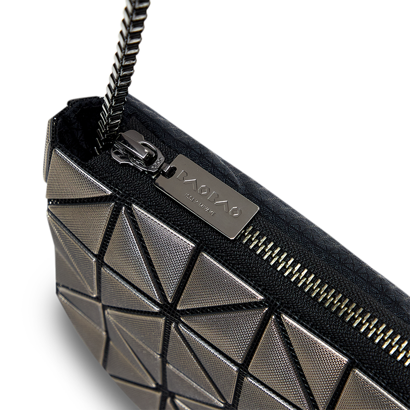 PLATINUM COFFRET Shoulder Bag (Gunmetal)