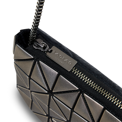 PLATINUM COFFRET Shoulder Bag (Gunmetal)