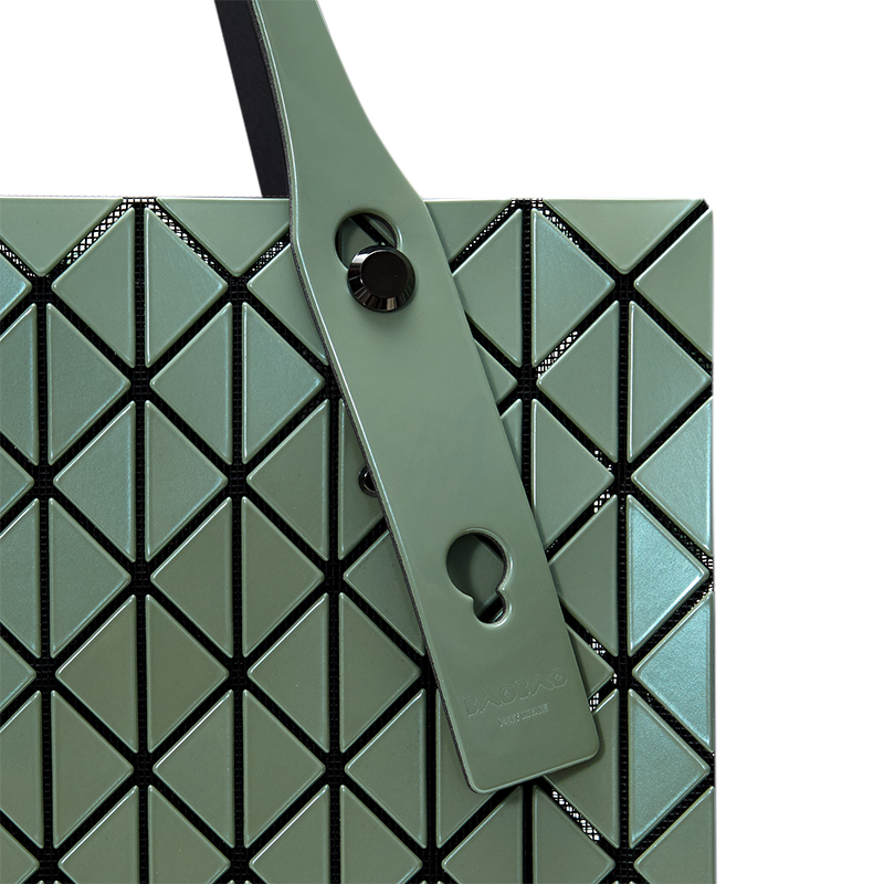 ROW METALLIC Handbag (Light Green)