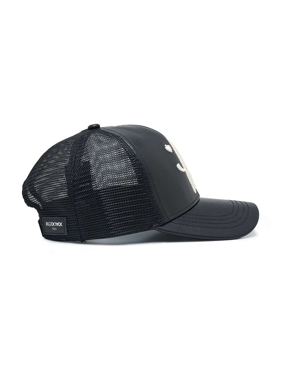 Blackjack-DisneyTruckerCap-Black-2