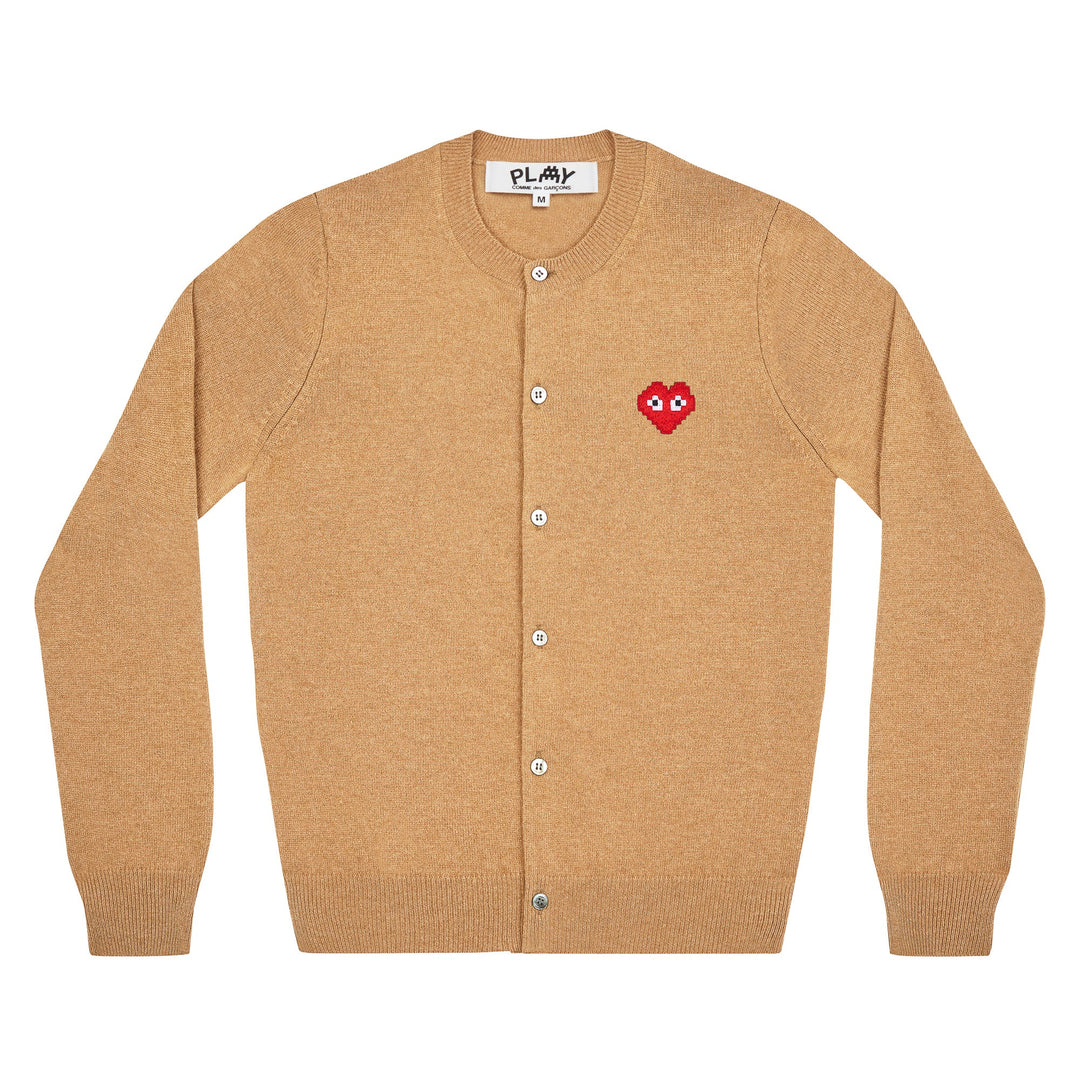 COMME des GARÇONS PLAY_PLAY X THE ARTIST INVADER Cardigan With Red Heart Women (Camel)