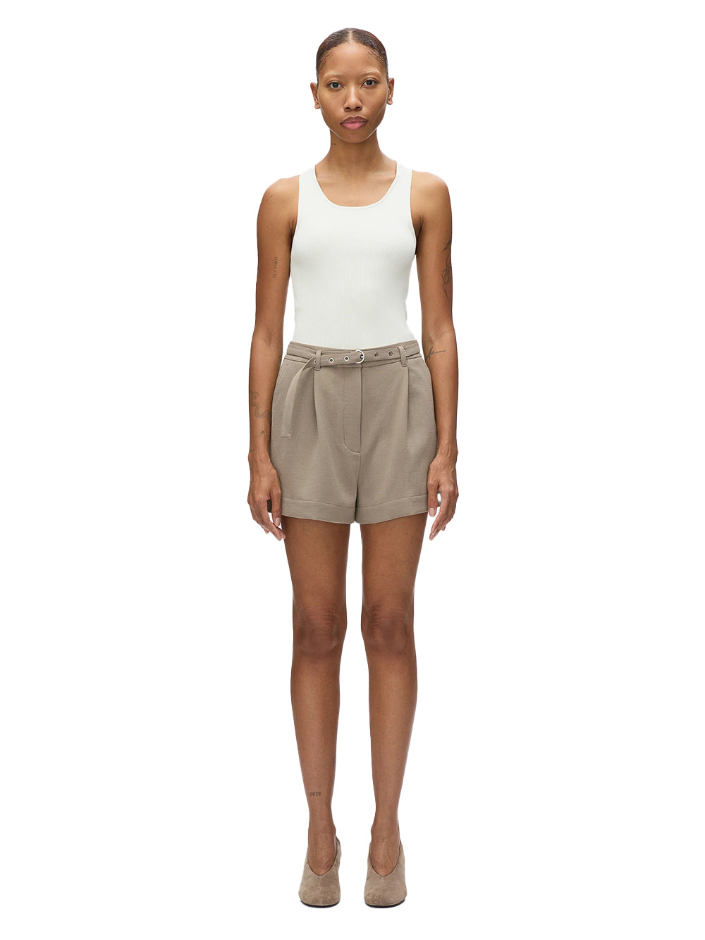 Single Pleat Short With Belt Stone Grey