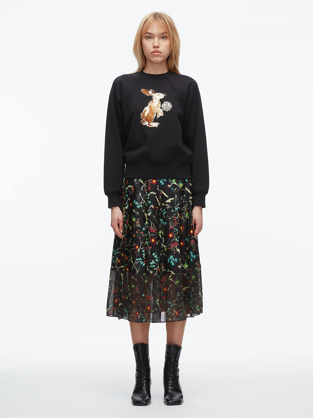 Rabbit Embroidery Sweatshirt Black Multi