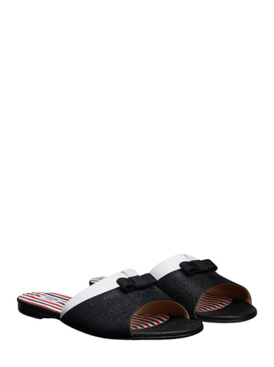 Pebble Grain Bow Claquette (Black/White)