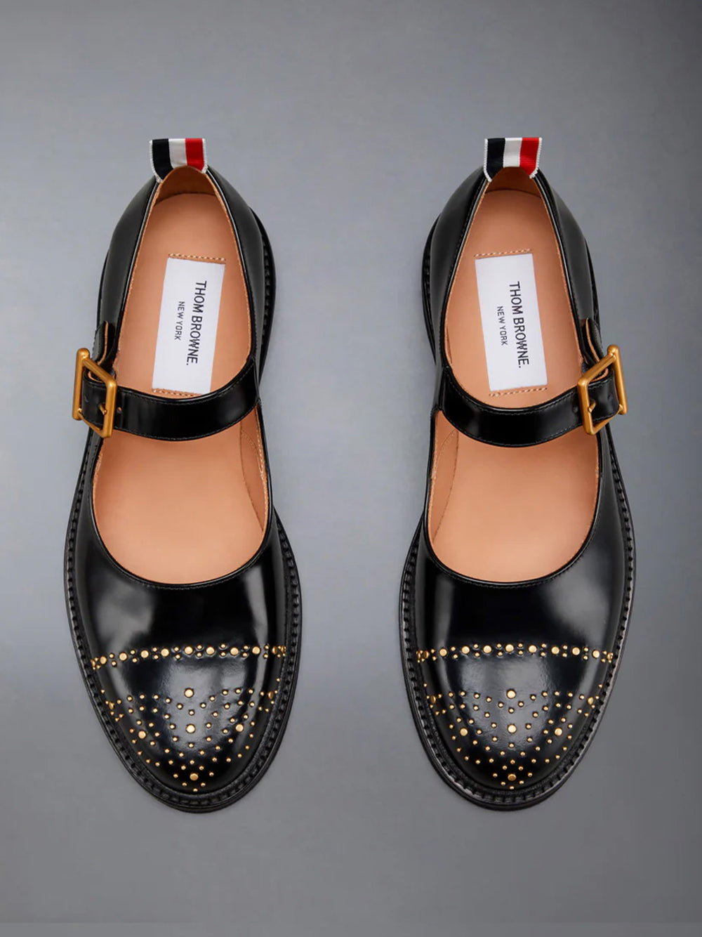 Soft Spazzolato Leather Stud Thom John (Black)