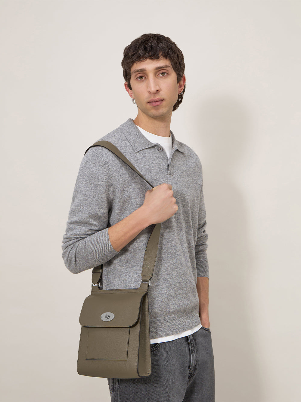 Antony (Linen Green)