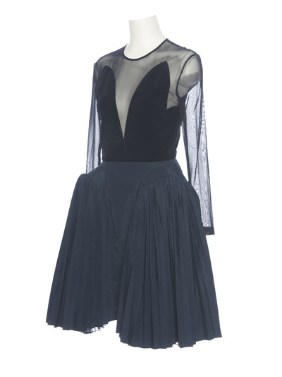 Hybrid Pleated Dress (Black)