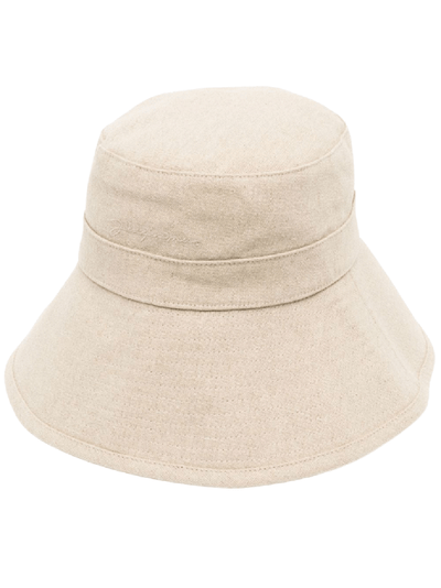    JACQUEMUS-LE-BOB-LINU-BEIGE-1