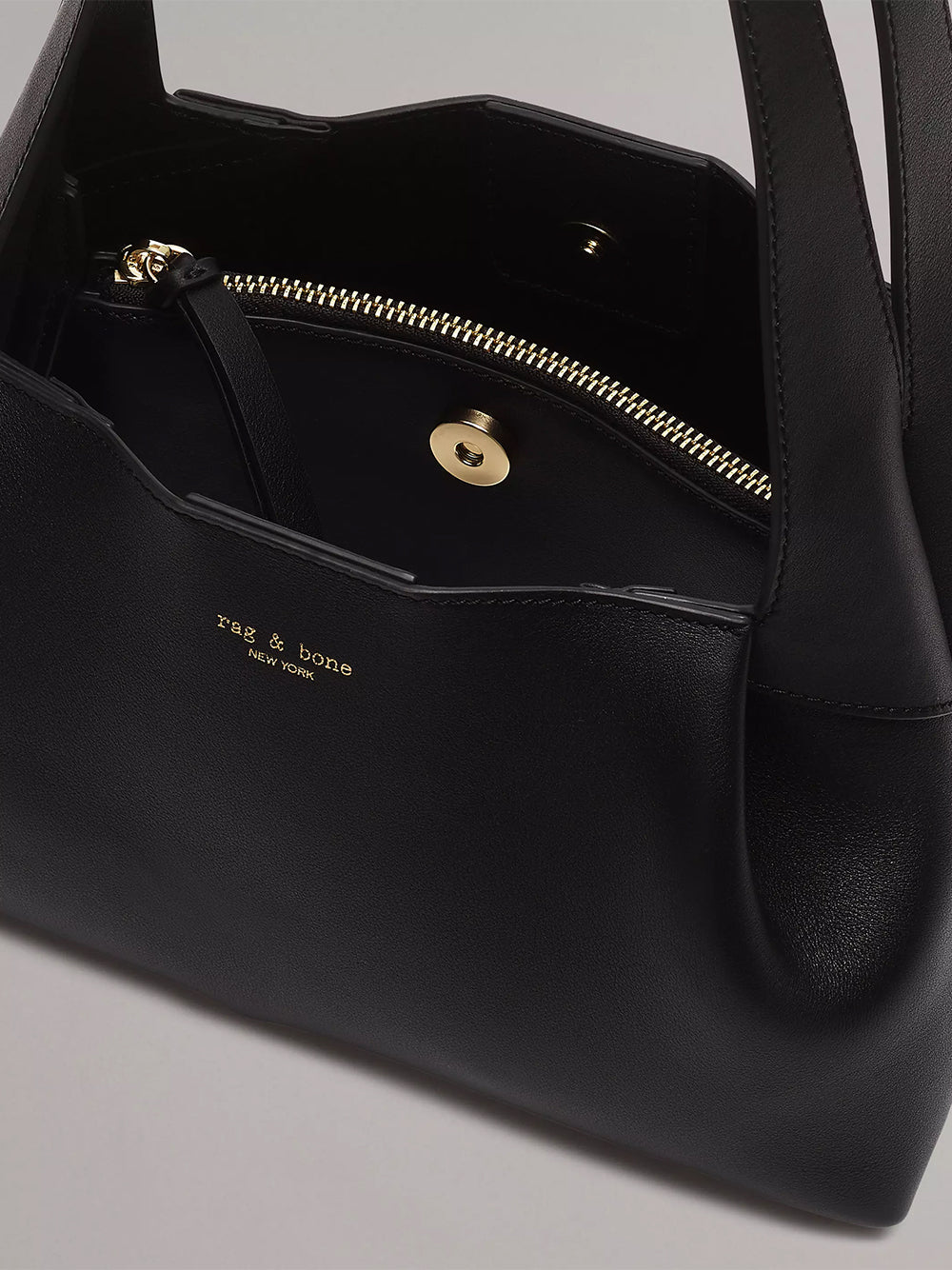 Slade Shoulder Bag (Black)