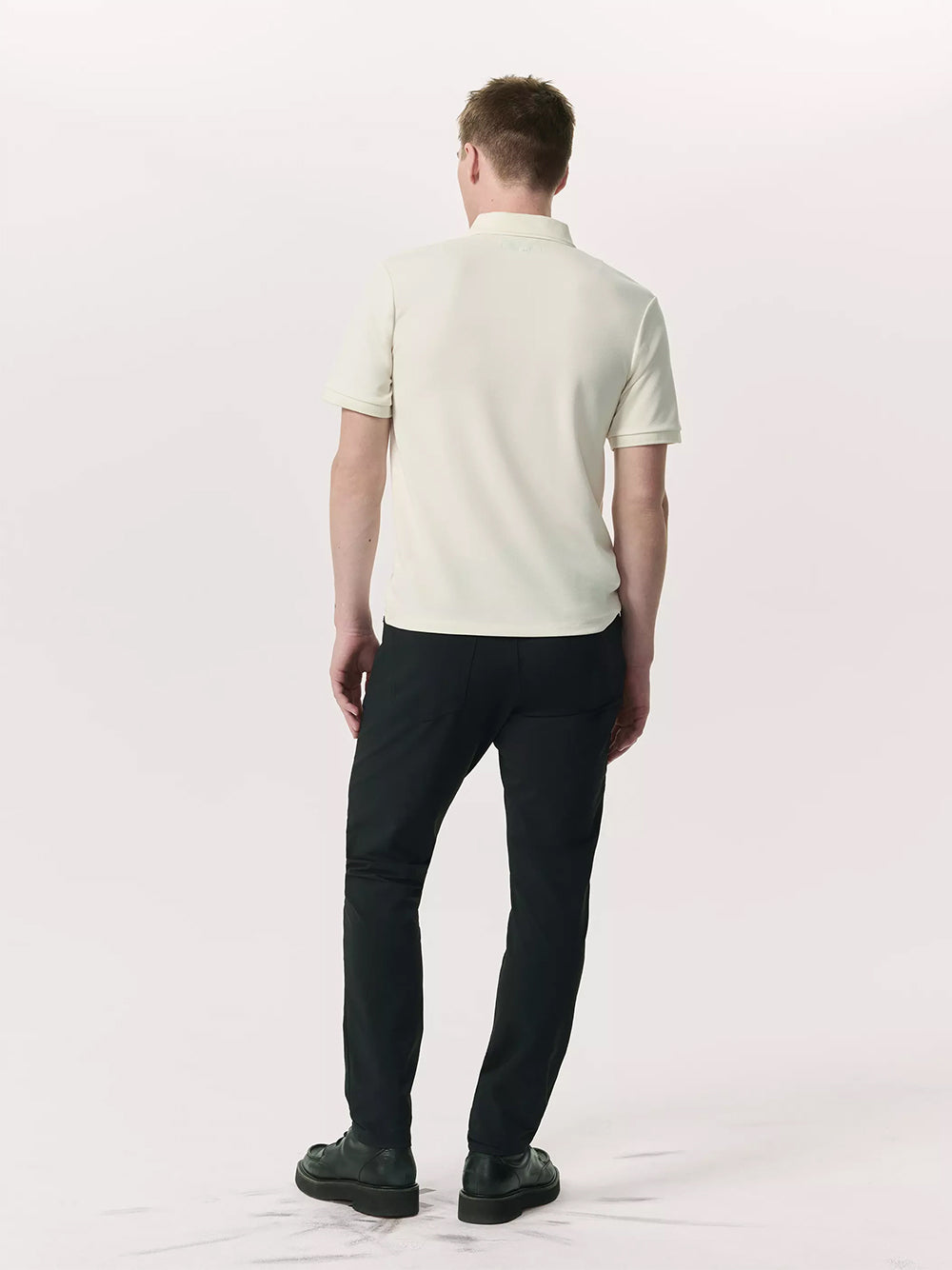 Tech Stretch Piqué Polo (Chalk)