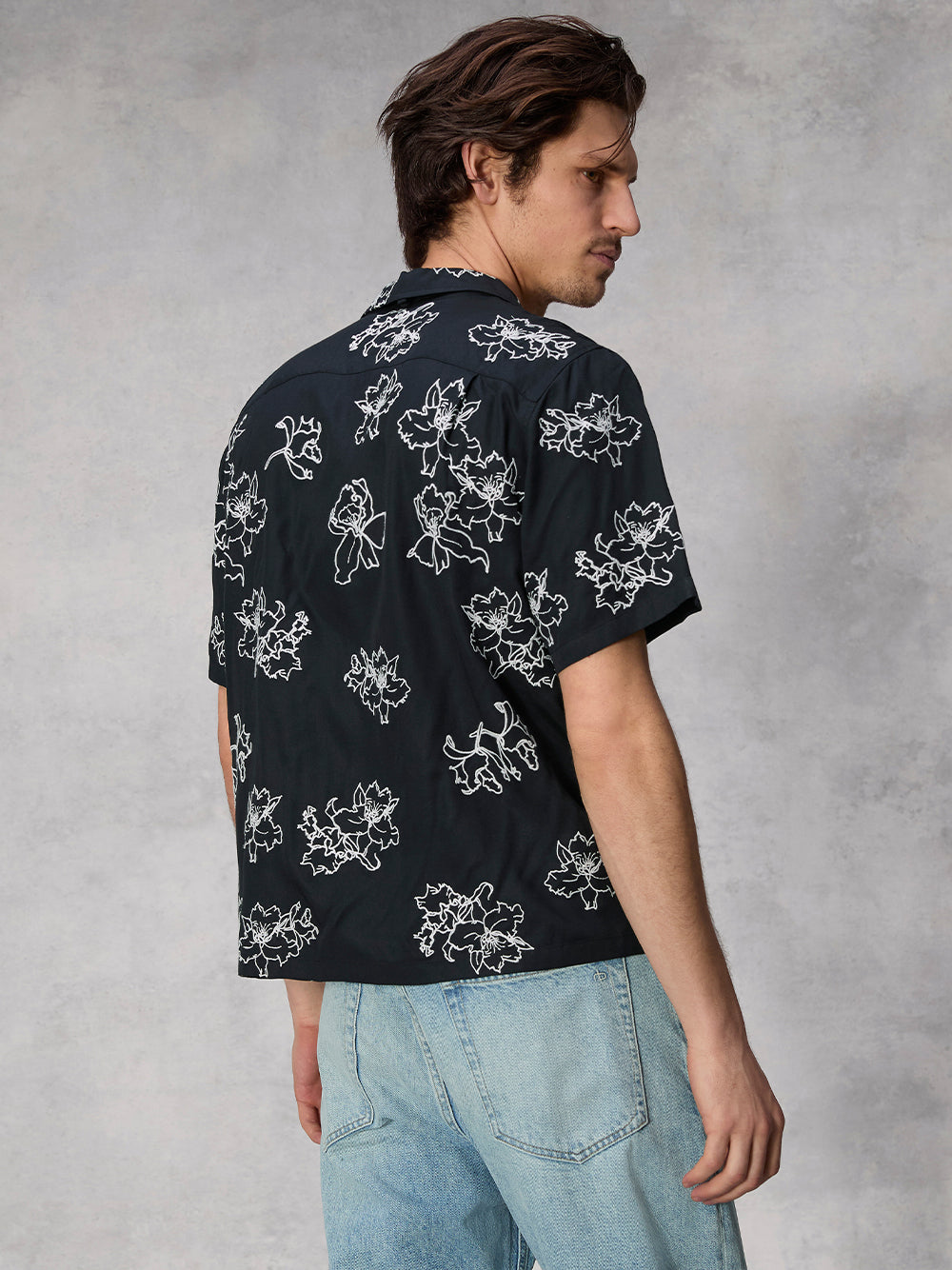 Avery Resort Embroidered Shirt (Black)