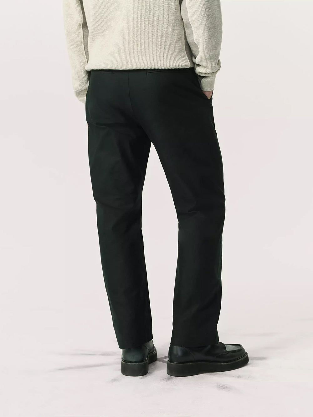 Haydon Straight Fit Cotton Chino Pants (Black)