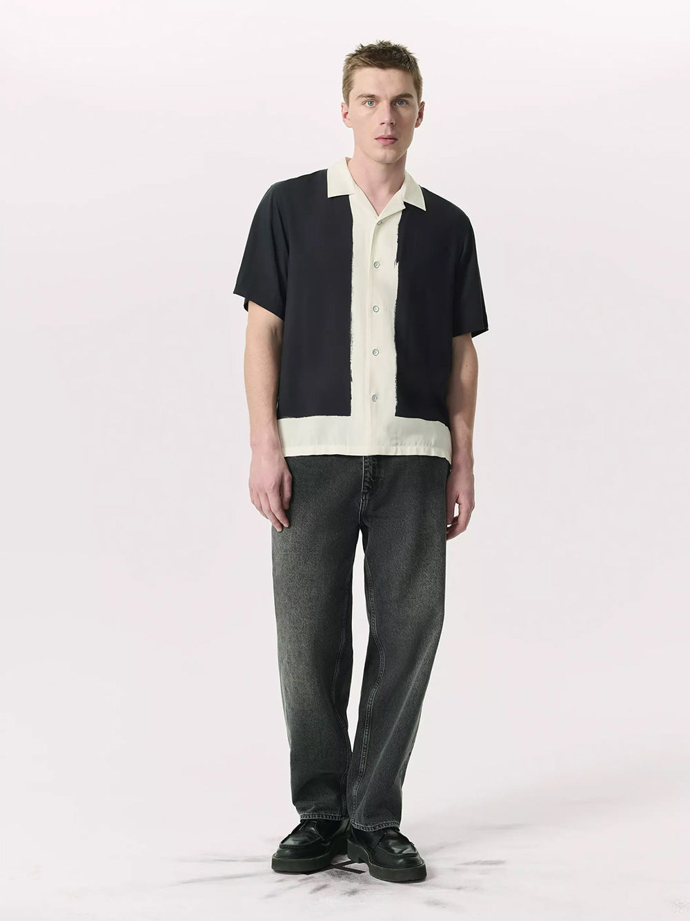 Printed Avery Vacation Shirt (Navy Anthony Print)
