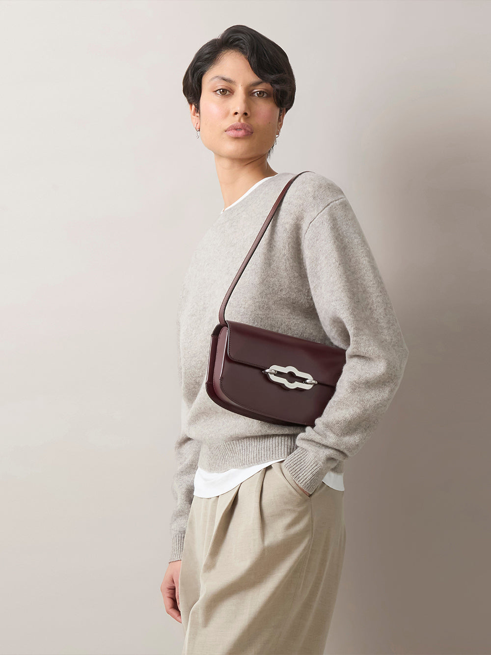 East West Pimlico (Black Cherry)