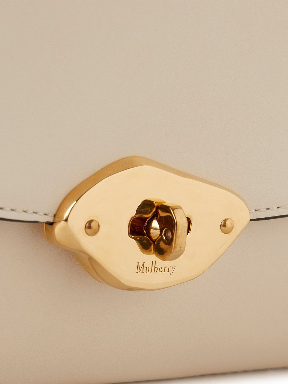 Lana Clutch (Eggshell)