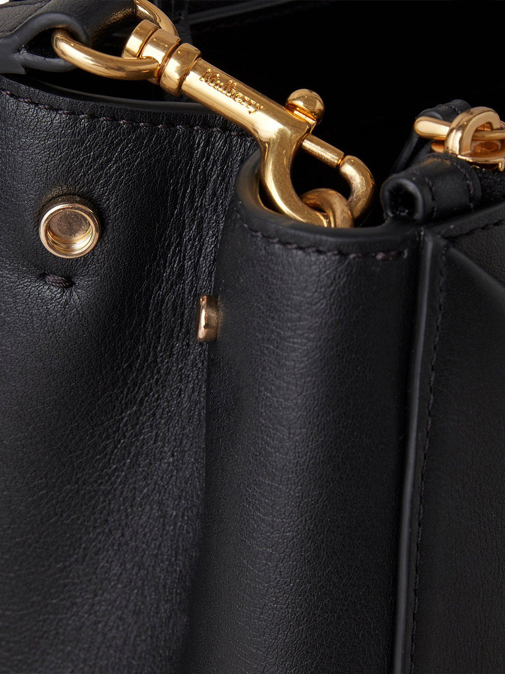 M Zipped Top Handle (Black)