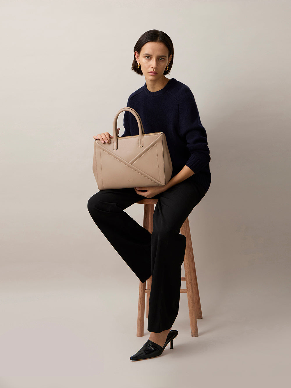 M Zipped Top Handle (Maple)