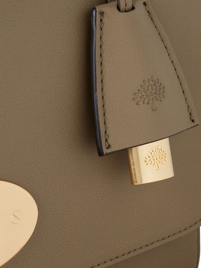Medium Lily (Linen Green)