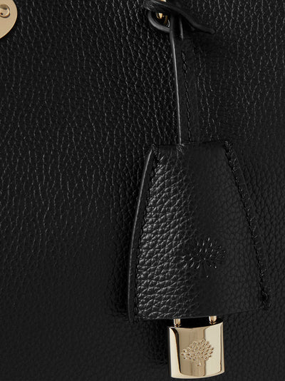 Lily Chain Tote (Black)