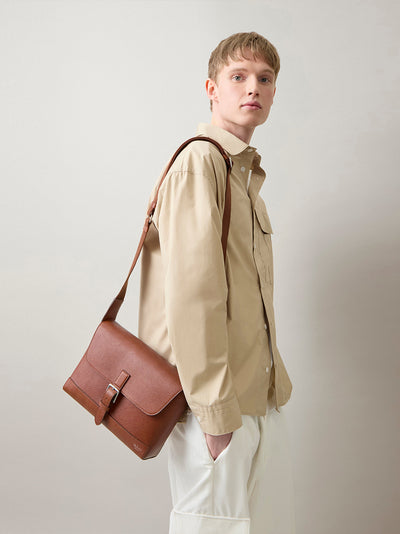 Small Chiltern Crossbody Messenger (Oak)