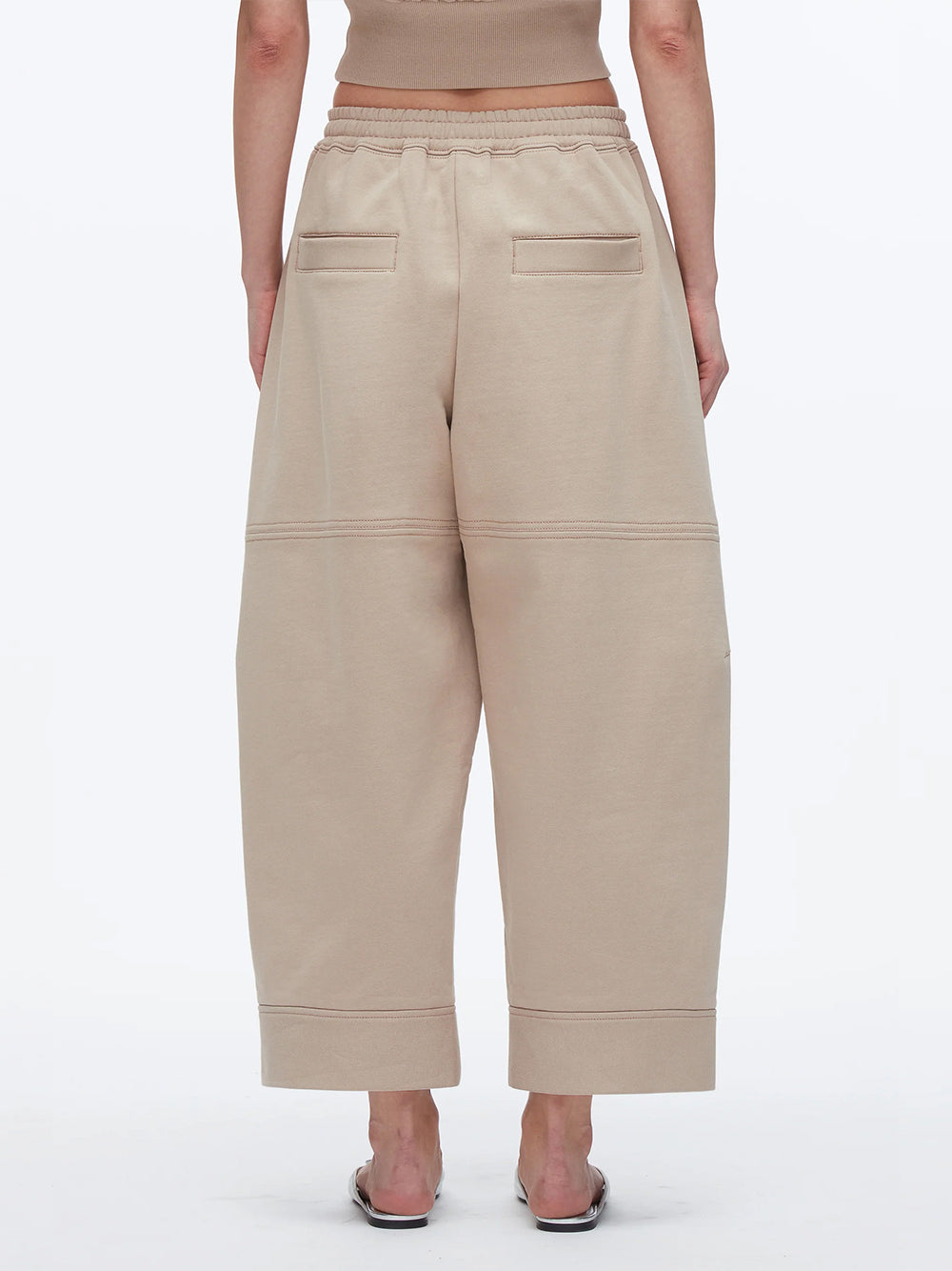Curved Leg Cropped Sweatpant (Concrete)