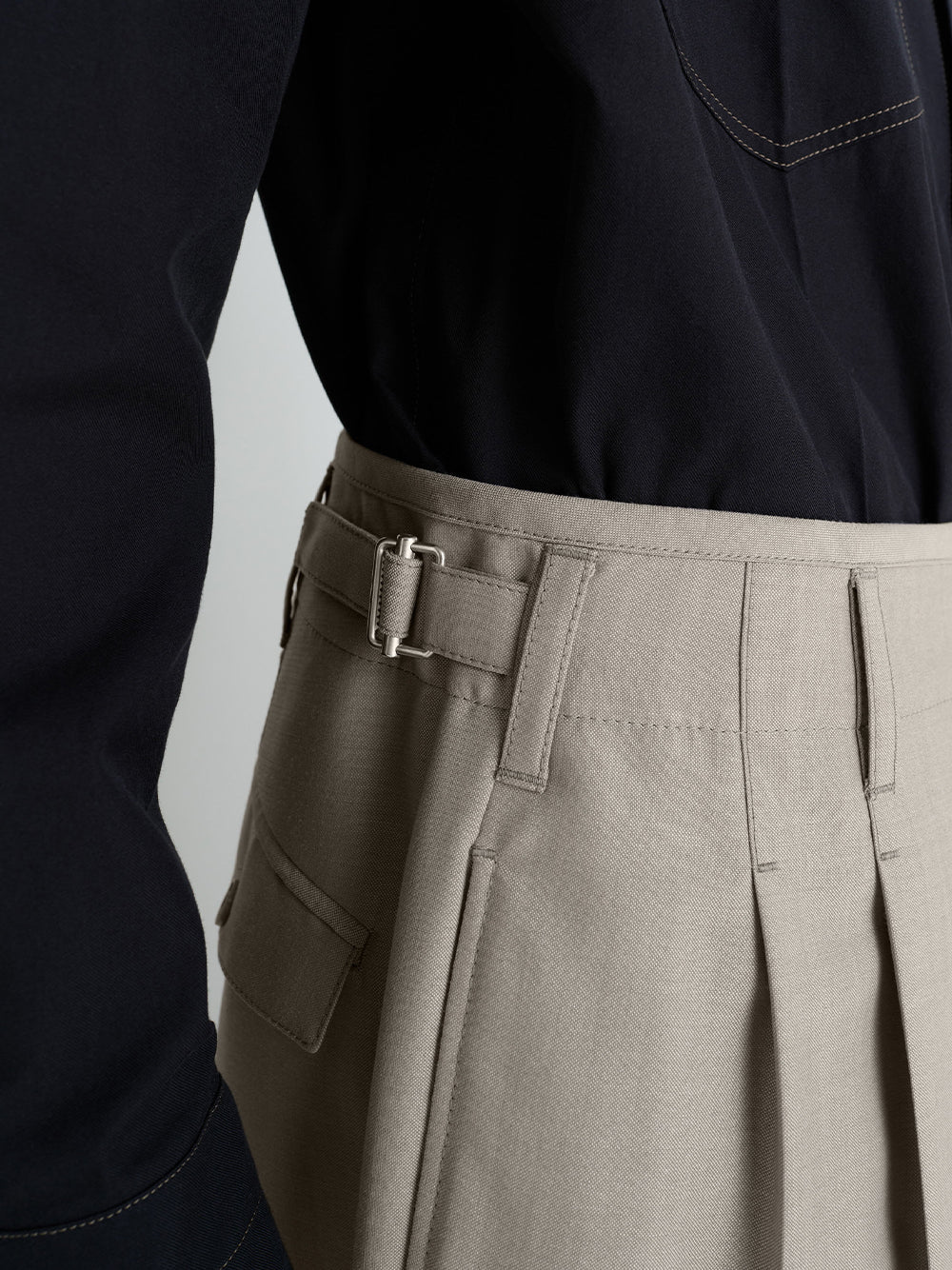 Pleated Pants Light Taupe