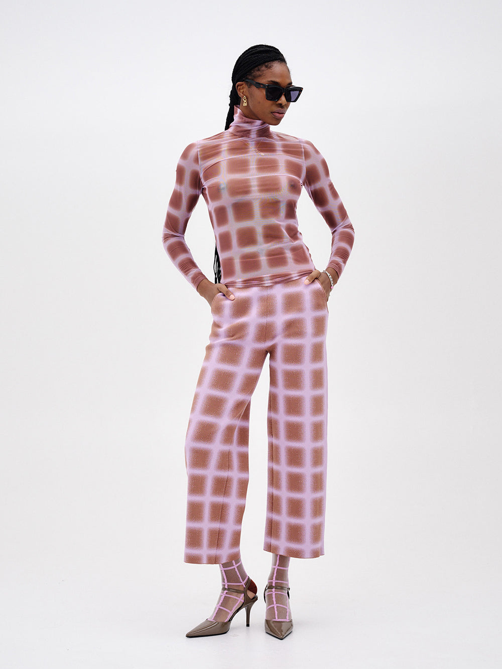 Sulley Plaid Turtleneck (Brown/ Pink)