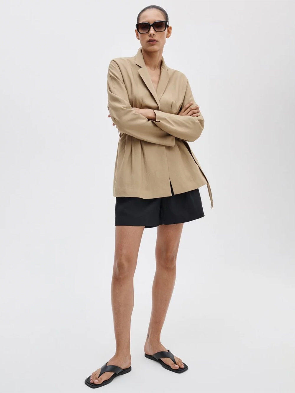 Mandi Linen Belted Blazer (Tan)