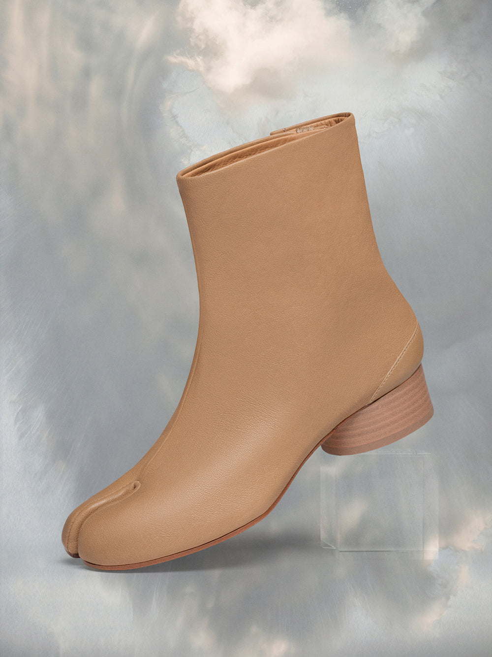 Tabi Chelsea Boots (Nude)