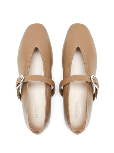 Stella Slipper
Leather Taupe