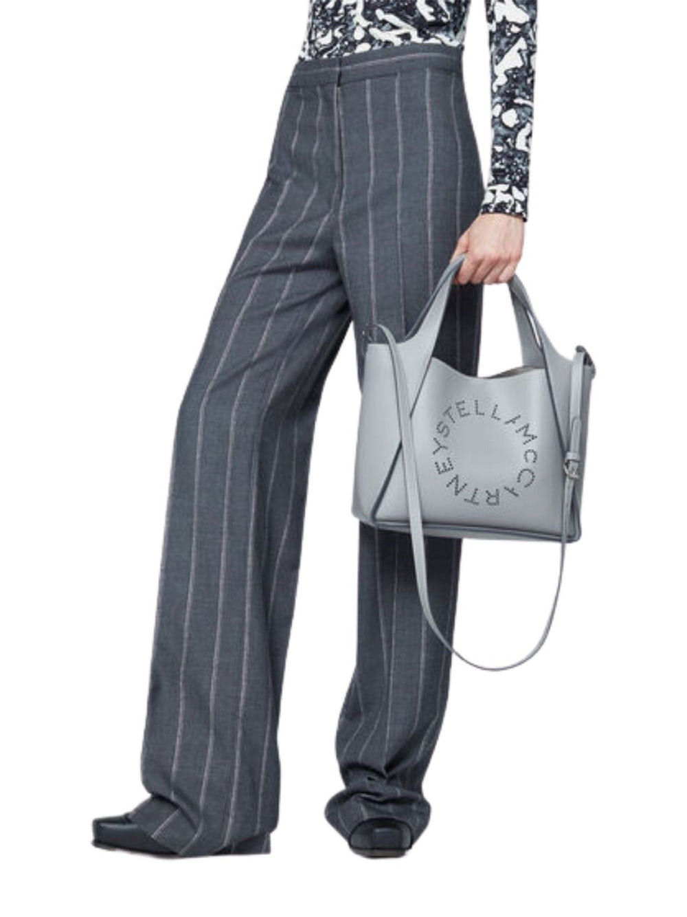 STELLAMCCARTNEY-Logo-Grainy-Alter-Mat-Crossbody-Bag-Smoke-05