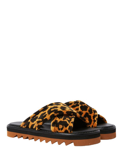 Sneak-Elyse Leopard Twisted Sandals (Leopard)