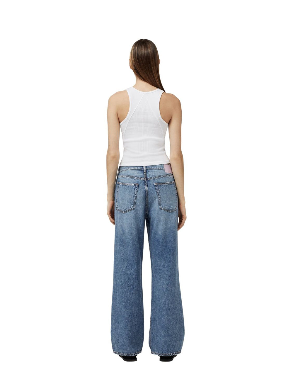 Featherweight Logan Audrey