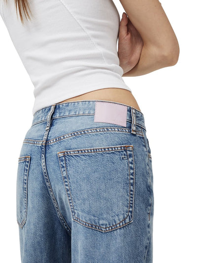 Featherweight Logan Audrey