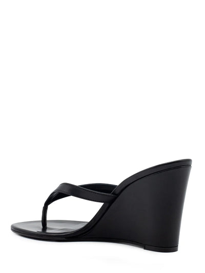 The Wedge (Gia X The Grandquist) Black