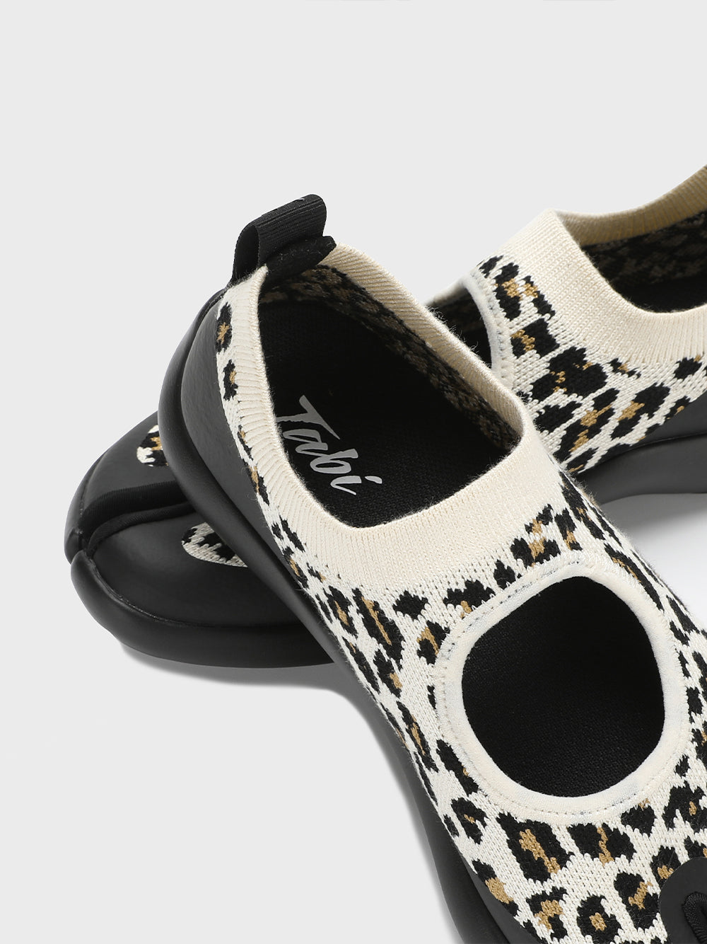 Tabi Sandals White Leopard