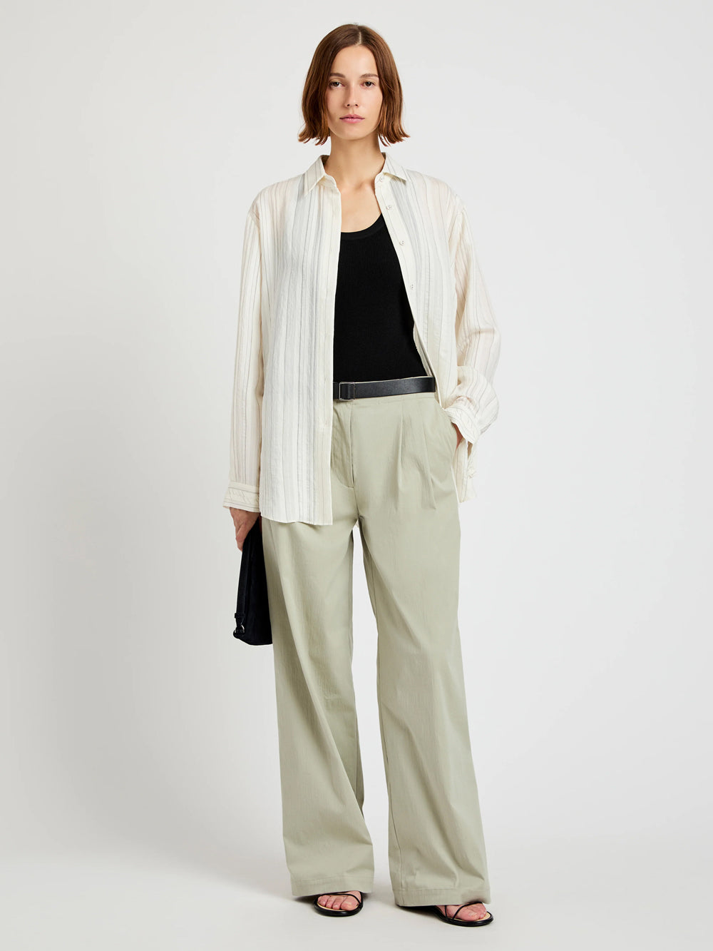 Raven Shirt In Woven Stripe Flou (Chalk/Black)
